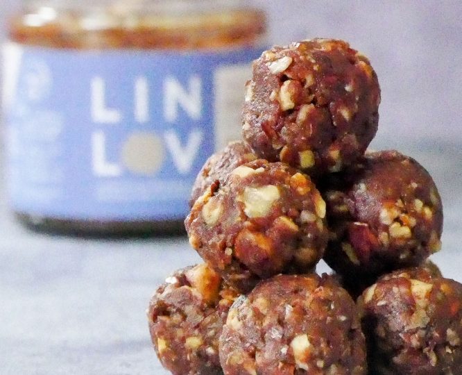 Energy balls avec LIN LOV Cacao et Nuts, riche en Oméga 3 et nutriments essentiels